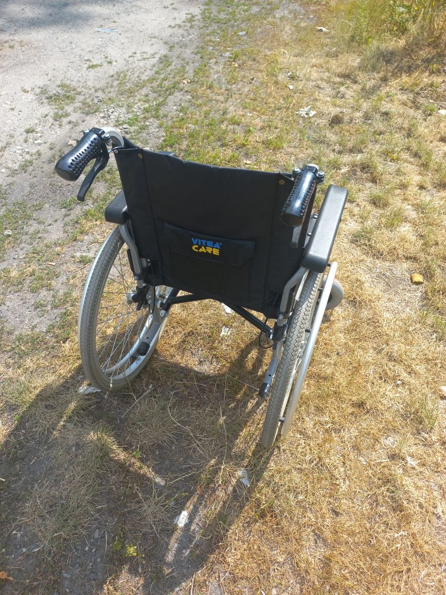 Wózek dla osoby niepełnosprawnej inwalidzki