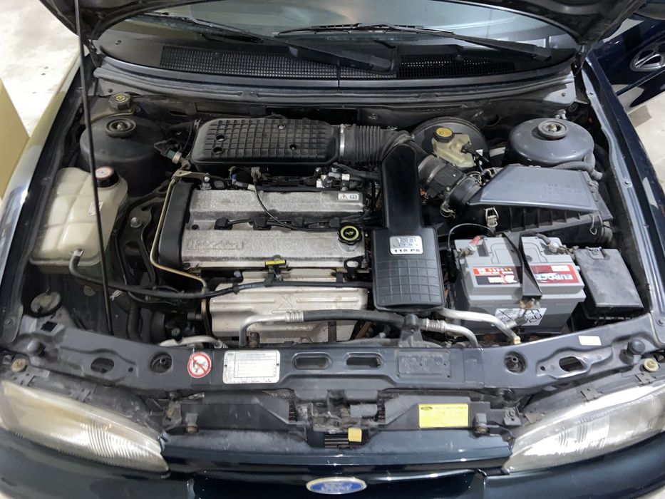 Ford mondeo sedan 1995