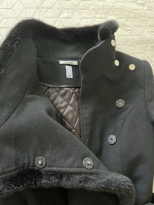 Пальто зимове з натуральним хутром