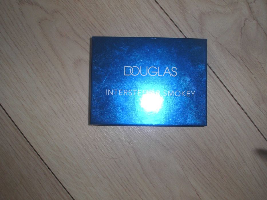 Paletka cień do powiek Douglas
