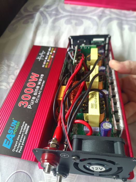 Оптимальний інвертор інвектор преобразователь чистий синус 12в 24в 220