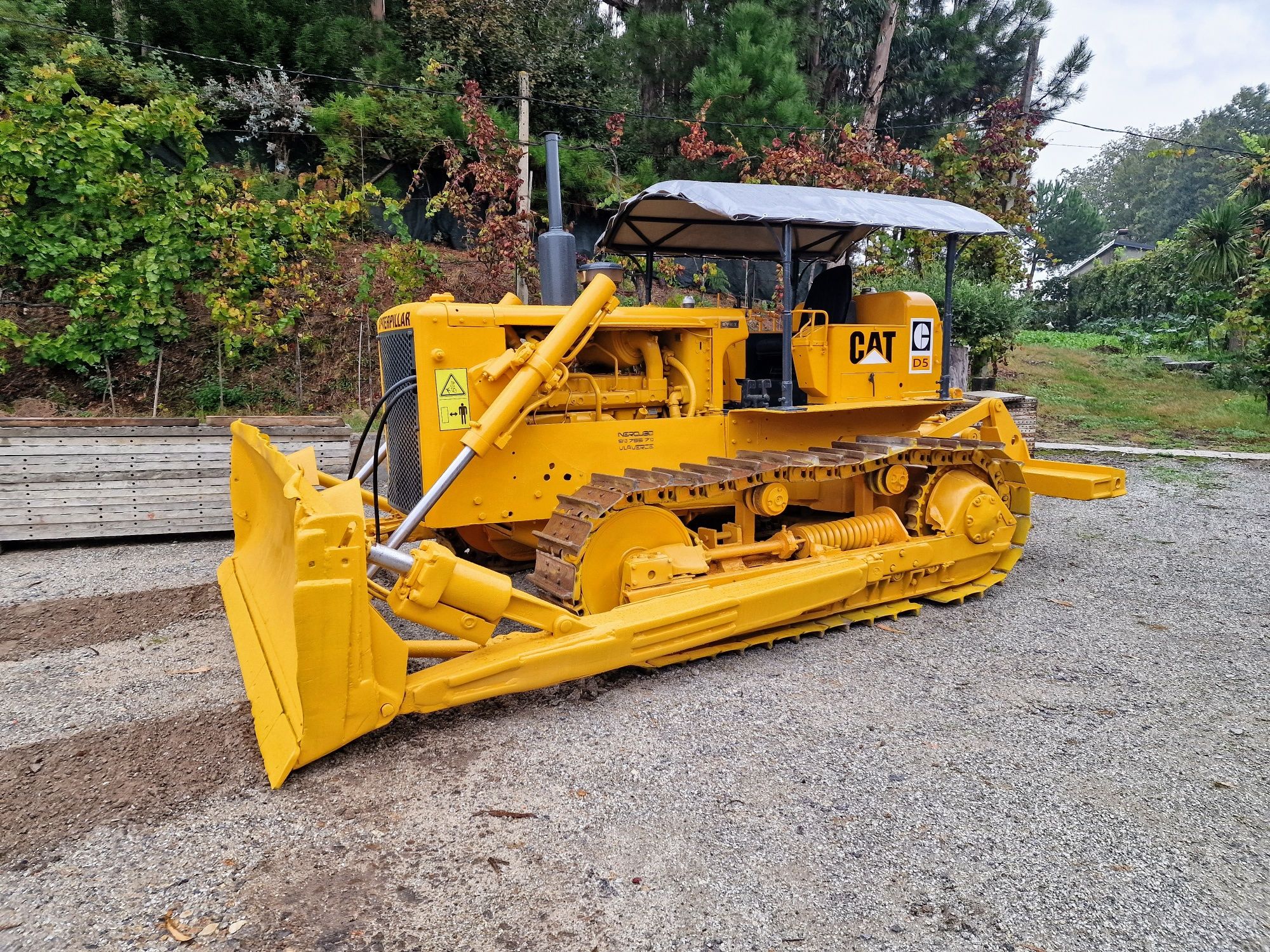 Buldozer  cat d5