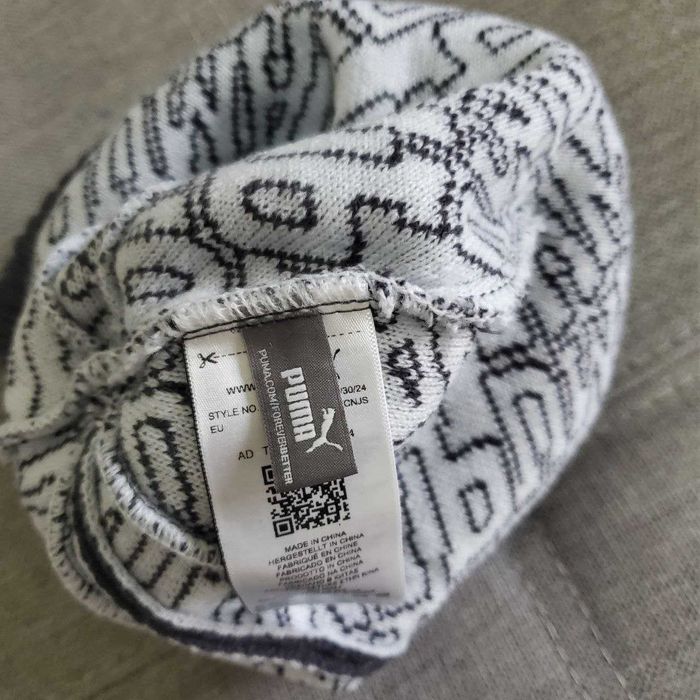 шапка оригінал Puma ESS Pom Beanie Оригінал