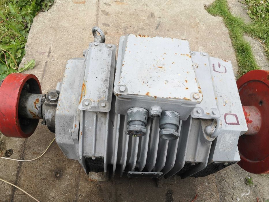 silnik elektryczny windowy dwubiegowy 10/3 kw, 1000/250 obr. min.