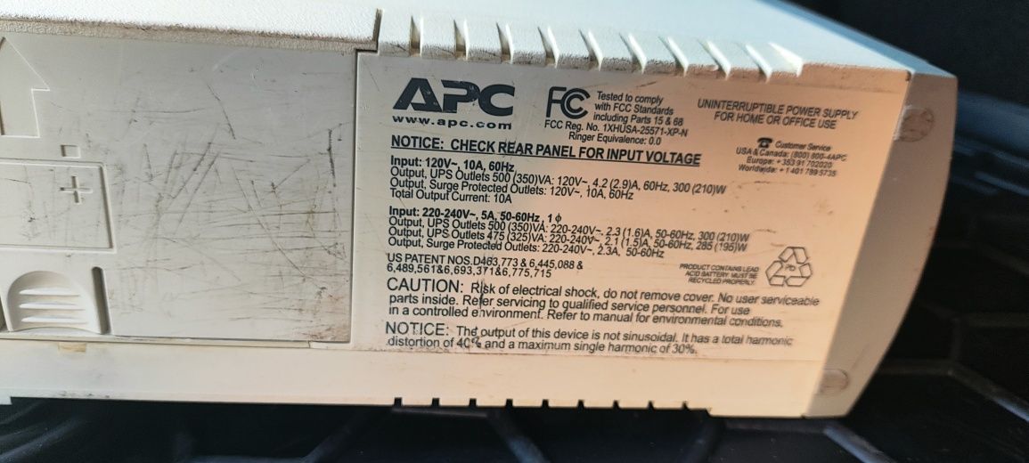 APC Back-Ups CS 500 джерело безперебійного живлення