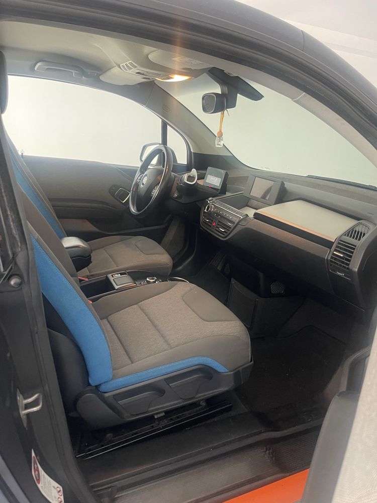 BMW i3 standard