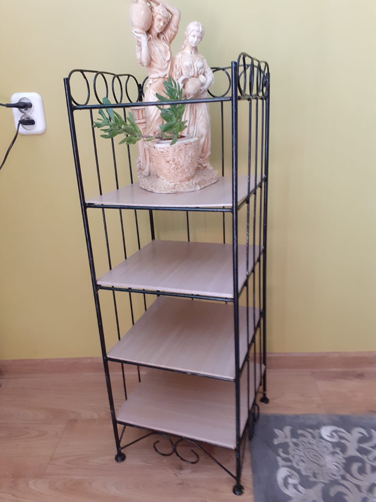 Metalowy regał/stojak/kwietnik