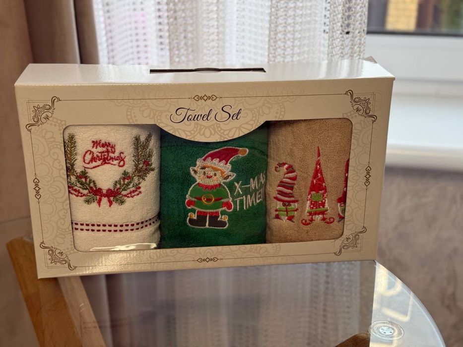 Подарункові новорічні рушники