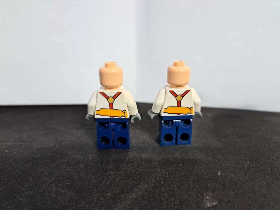 2x LEGO CITY Mężczyzna w koszuli