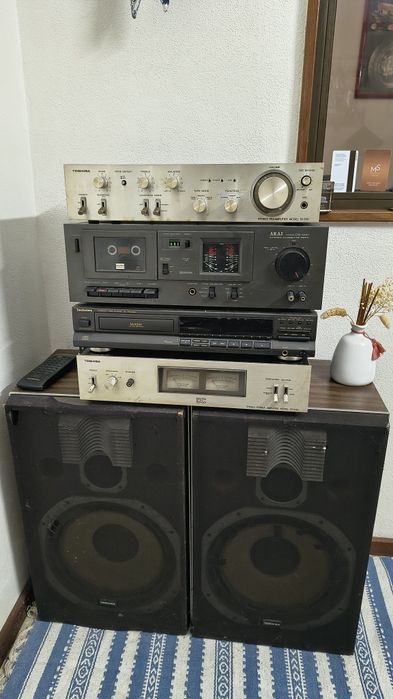 Aparelhagem Toshiba Technics e Akai anos 70
