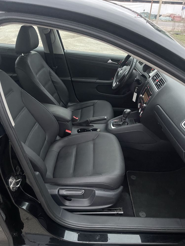 VW Jetta 6 2.5 автомат