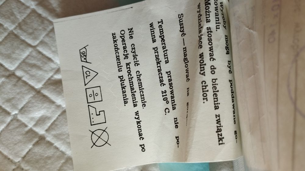 Komplet pościeli z PRL kołdra + 2 poduszki + prześcieradło