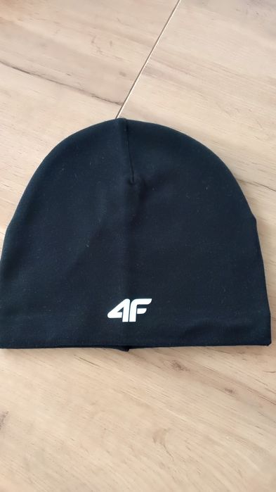 Czapka zimowa męska z polarem w środku kolor czarny nowa