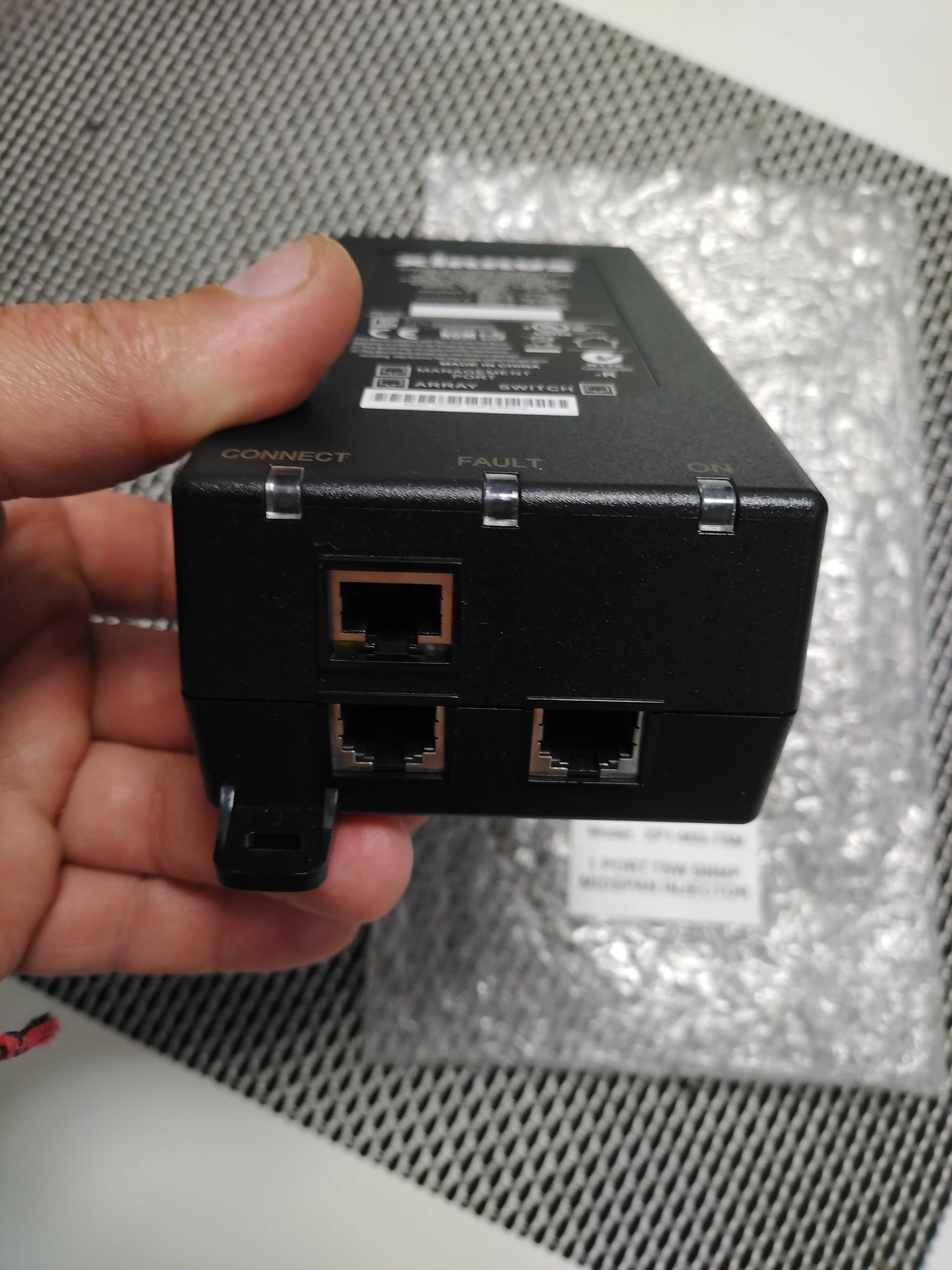 Керований PoE injector 75W 802.3bt/at/af Xirrus XP1-MSI-75M Gigabit