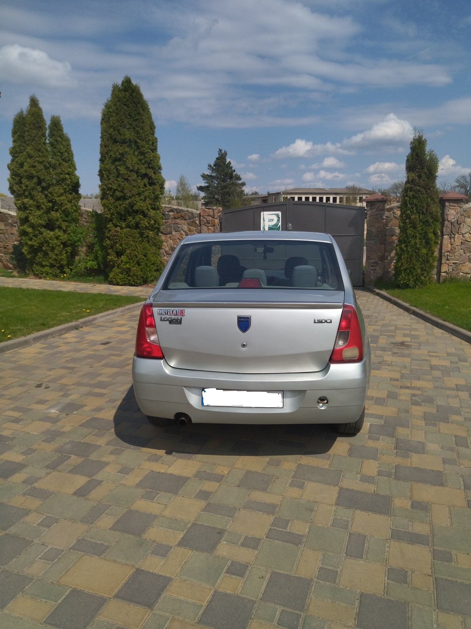 Дакіа логан дача логан Dacia Logan 2006р 1,5 тді по запчаст. Двигун