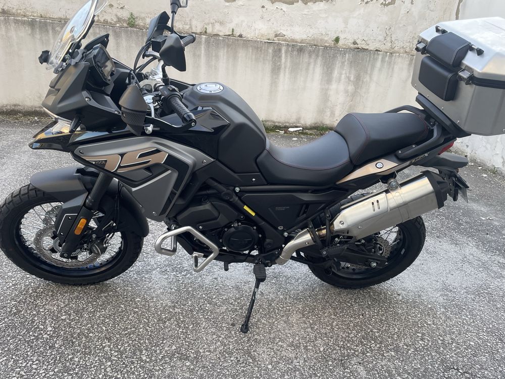 Voge 650 DSX – 2023 | Extras + Garantia até 2028 | Apenas 5300 km