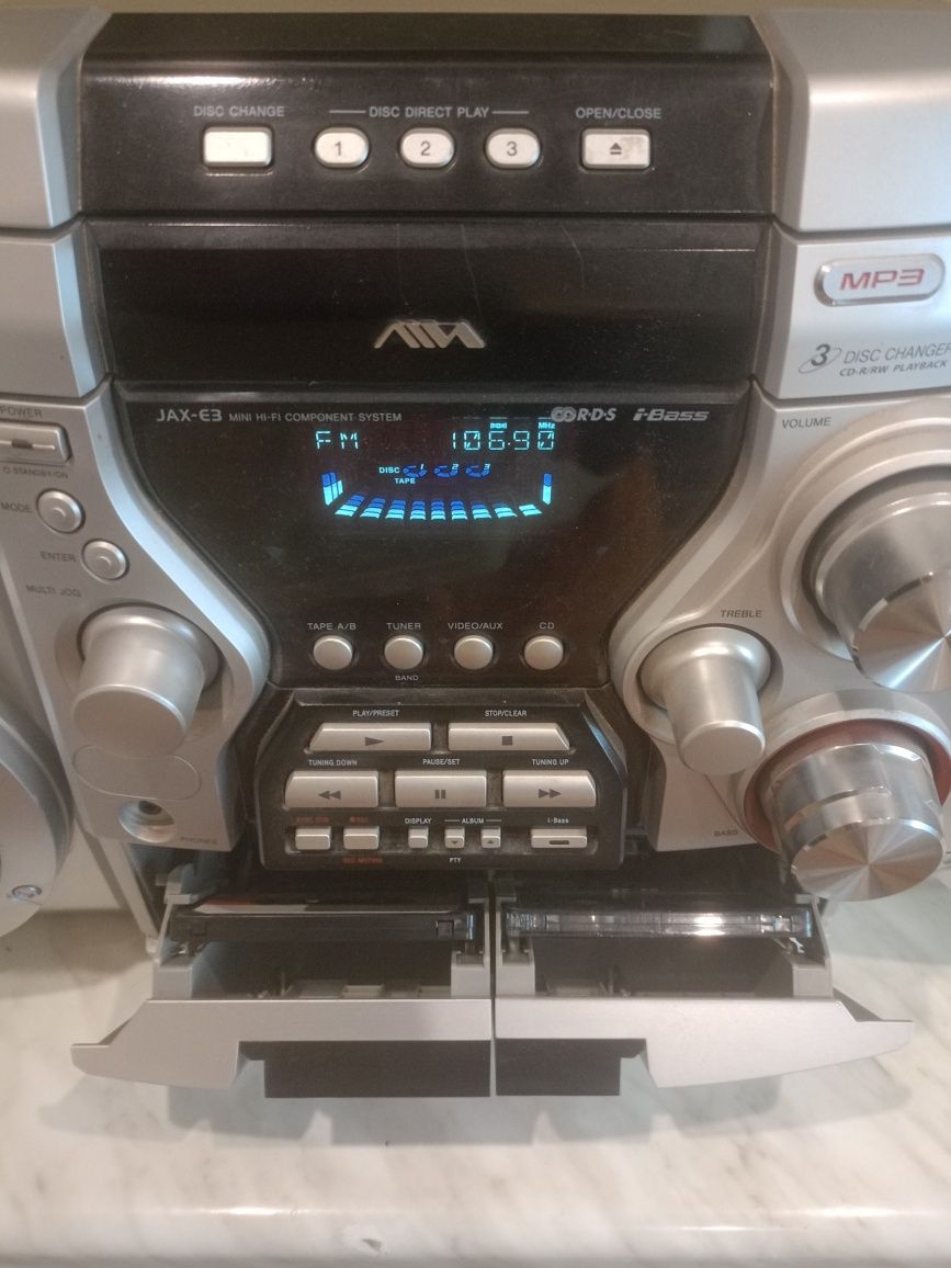 Продам музыкальный центр aiwa