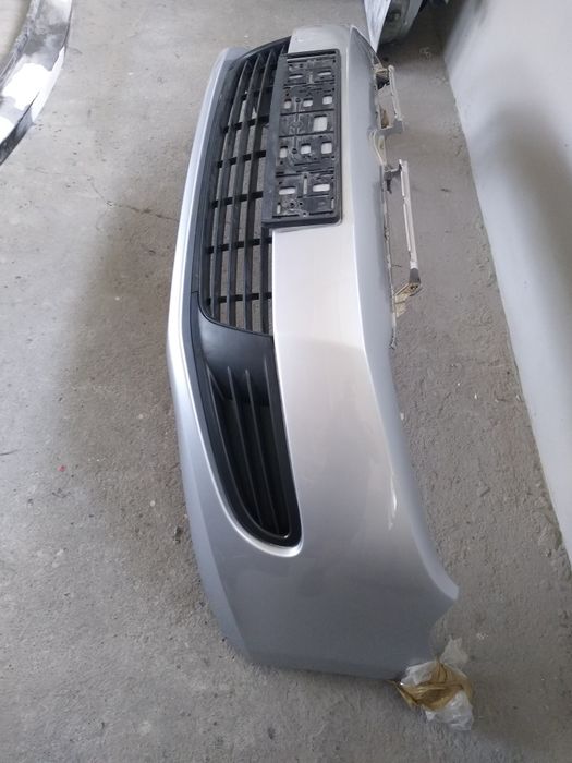 Zderzak przód Golf 6  LA7W idealny do założenia