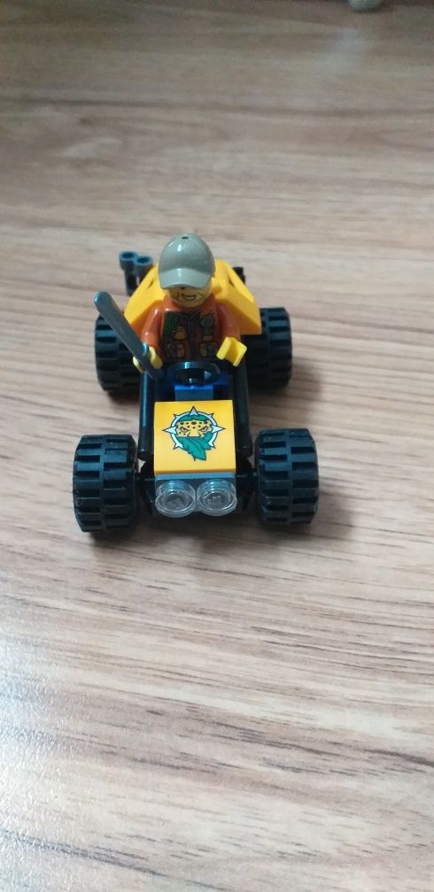 Lego City  60156