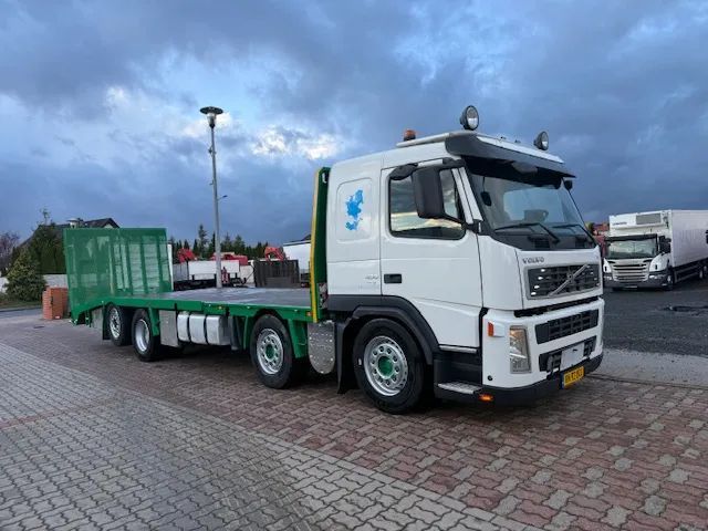 Volvo FM 400 8x2 Laweta Transport Maszyn 9M