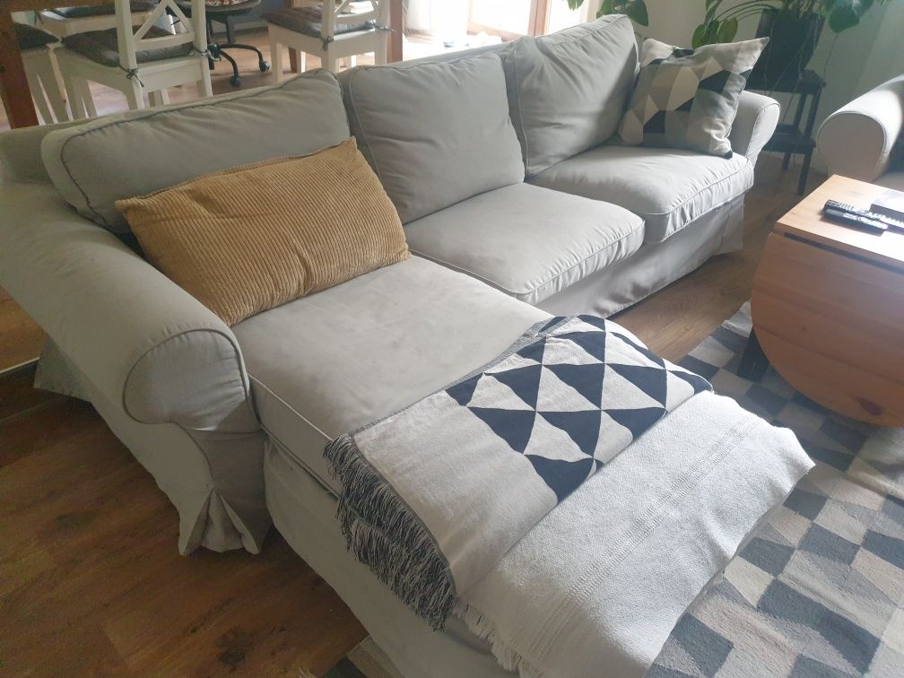 Ikea Ektorp szara sofa trzyosobowa z szezlongiem meble ogrodowe