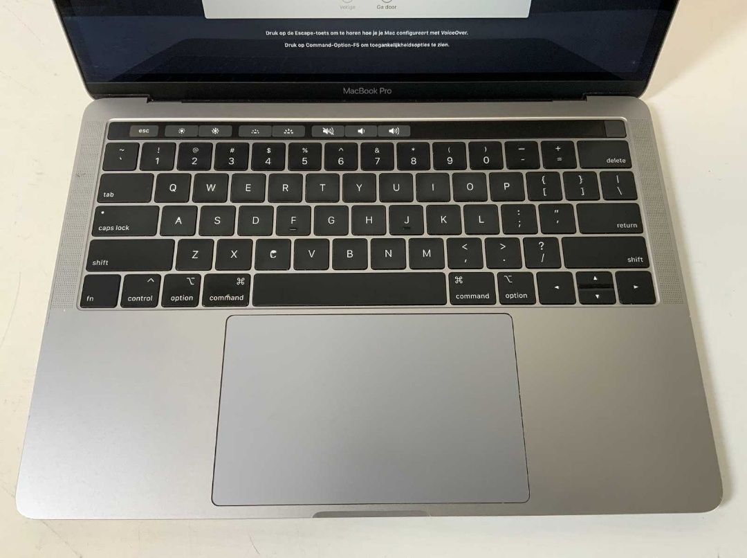 MacBook Pro 13" I7 16Gb 500 SSD Touchbar