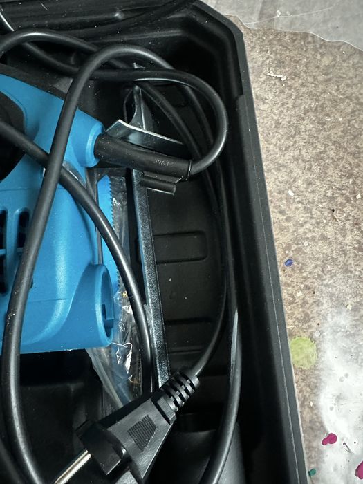 Електролобзік зеніт профі