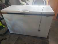 Zamrażarka Whirlpool AFG 6402 E-B poj. 408-dm3 bardzo mało używana.
