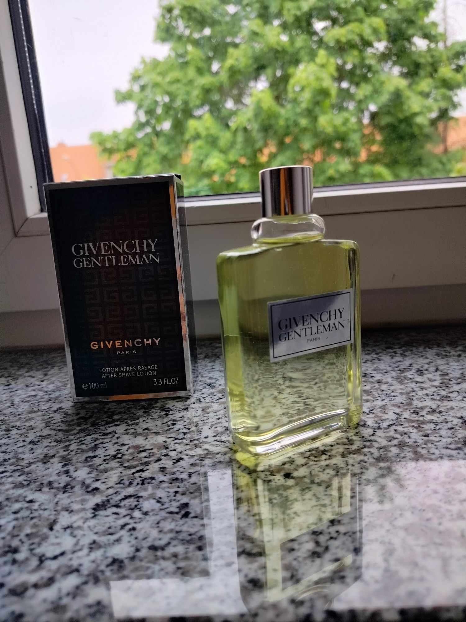 Woda po goleniu Givenchy Gentleman nowa