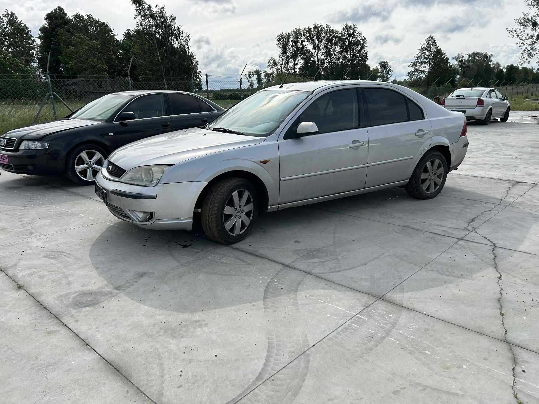 Ford Mondeo MK3 2001 1.8 B5Y/ Na części