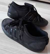 Adidas trampki sznurowane czarne 35 wkł.22cm
