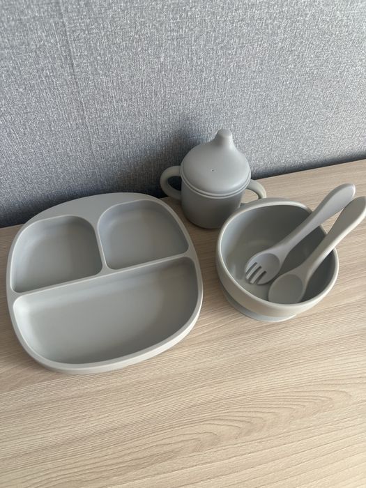 Силіконовий посуд для прикорму (тарілка,миска,ложка,виделка,поїльник)