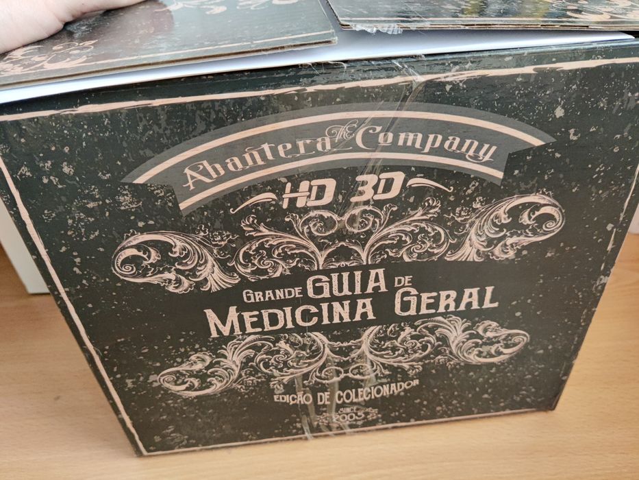 Vendo grande guia de medicina geral novo