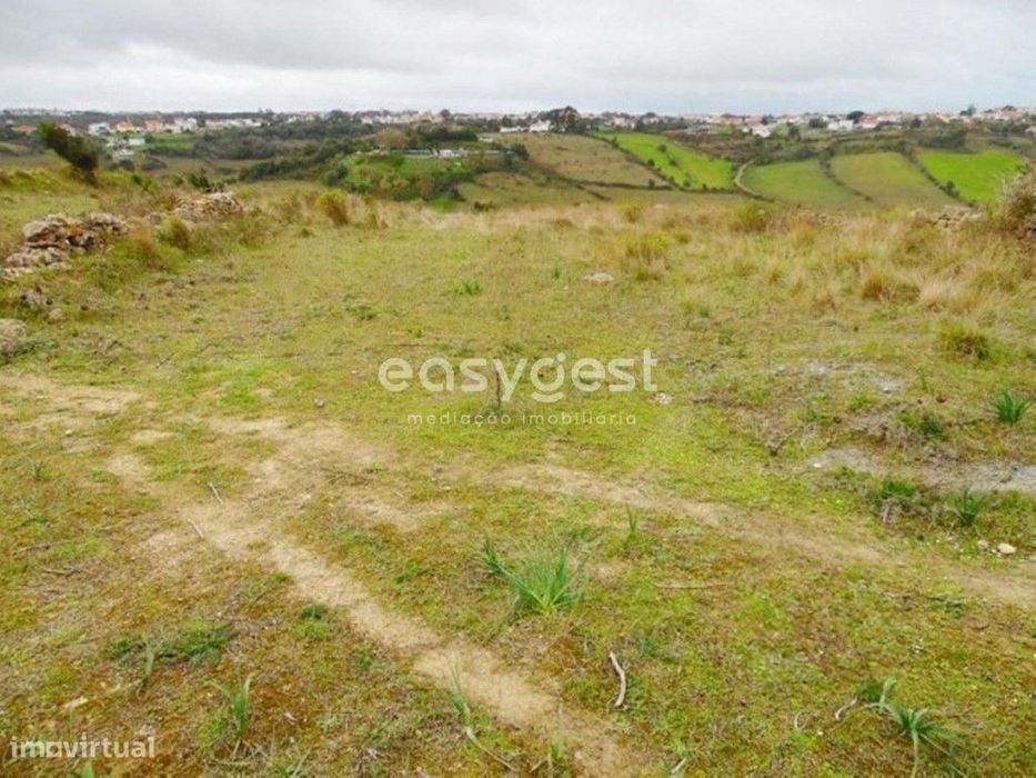 Terreno de 2320m2 na U. F. de São João das Lampas e Terrugem