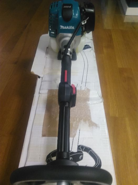 Podkaszarka Wykaszarka Kosa Makita ER2550LH 4-suw