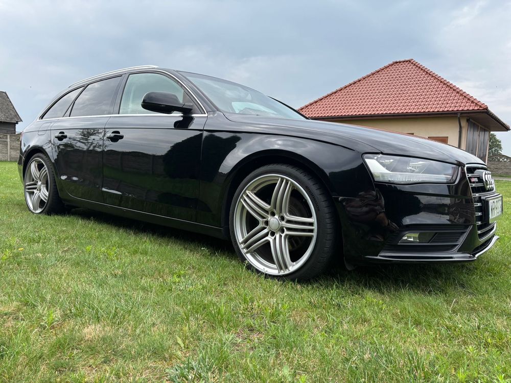 Sprzedam A4 B8 lift Avant 2.0 tdi. 2komplet felg