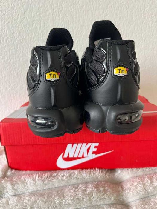 Buty-Trampk-Nike Air Max TN Plus Black R.45