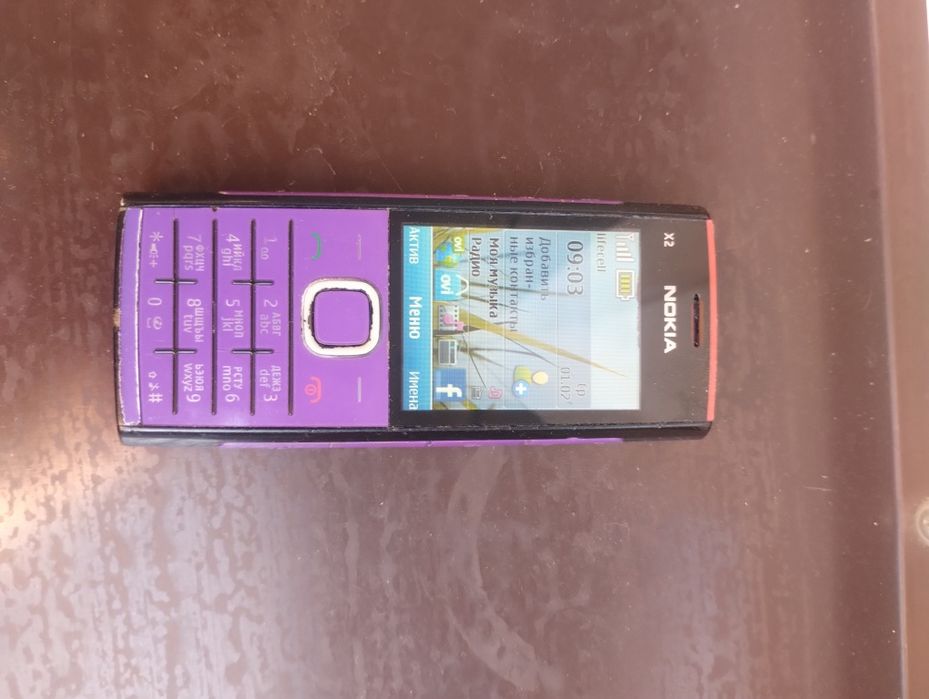 Nokia X2-00 телефон