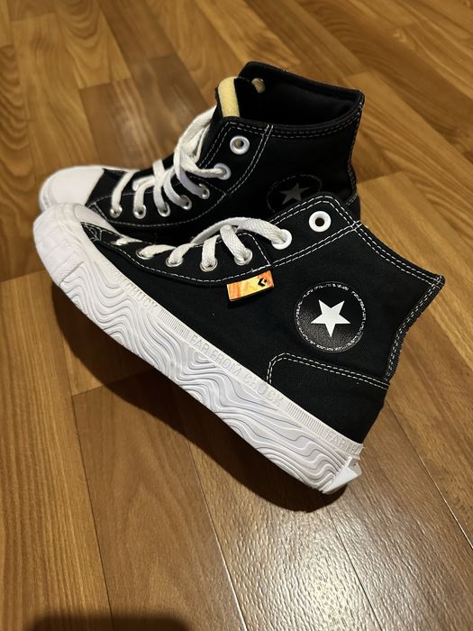 Оригінальні високі кеди converse