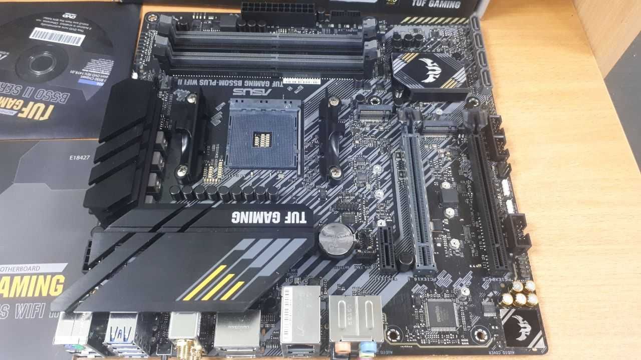 Материнська плата Asus TUF Gaming B550M-Plus Wi-Fi II
