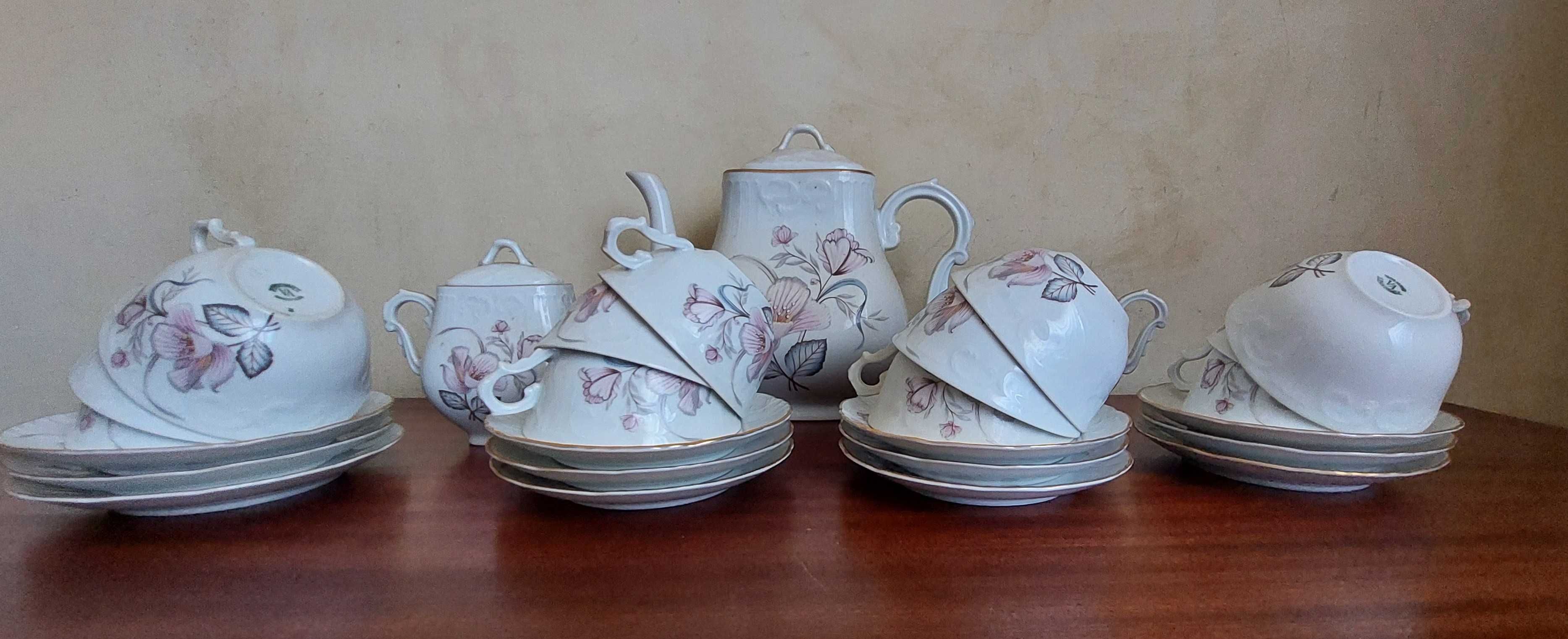 Serviço de chá de porcelana Vista Alegre (completo 12 peças)
