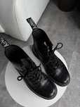 czarne buty glany dr.Martens