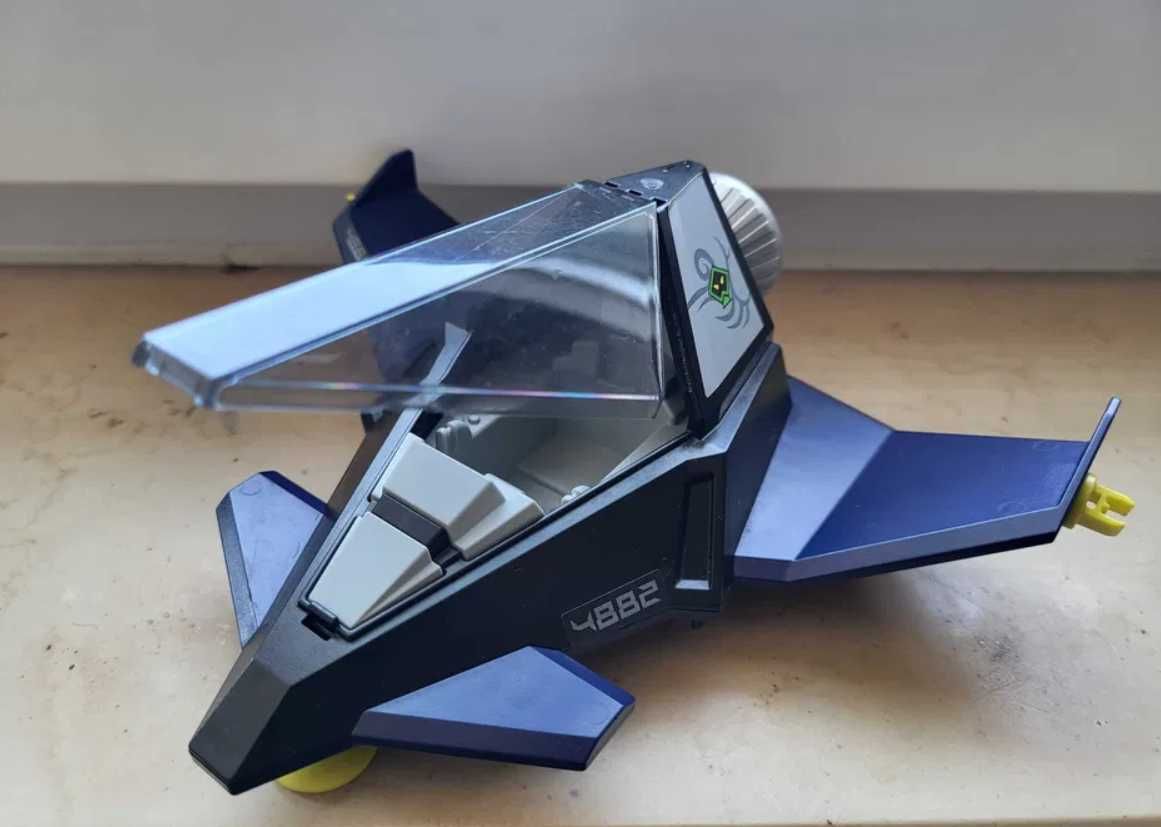 Navio Playmobil com pequena nave
