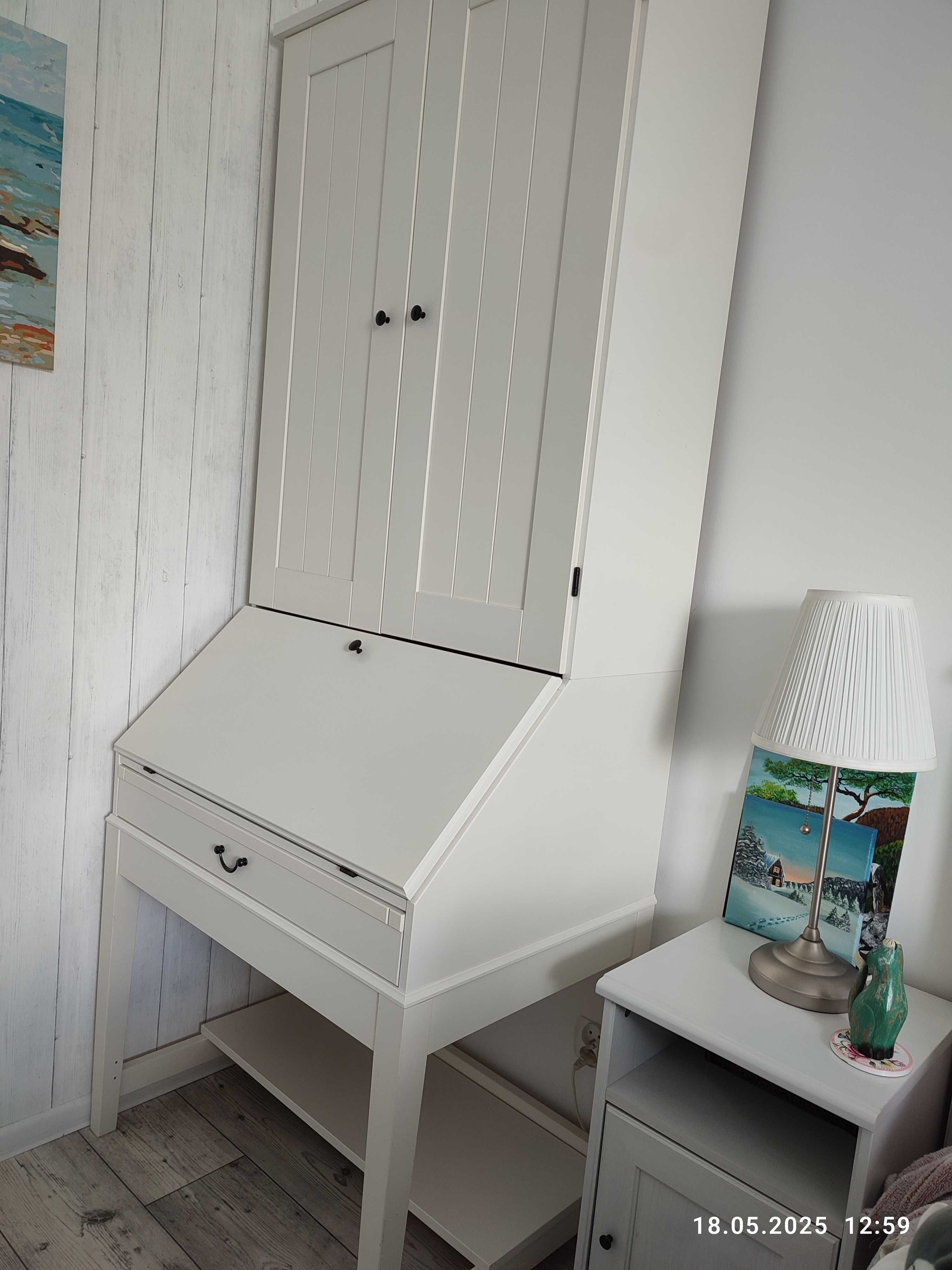 Biurko z regałem i siedziskiem Hemnes Ikea