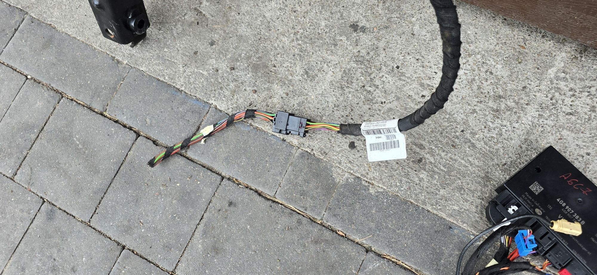 Hak holowniczy Audi A6 C7 elektrycznie składany