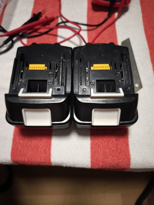 2x bateria de iões de lítio recarregável  compatível com Makita BL186