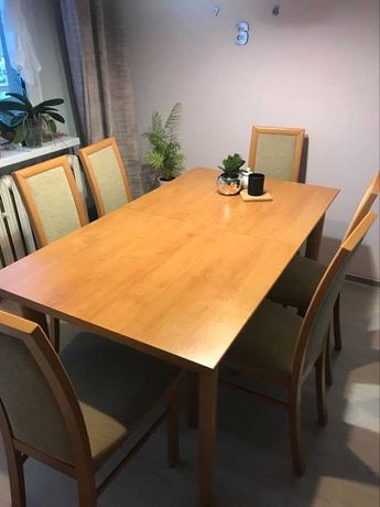 Rozkładany stół z 6 krzesłami