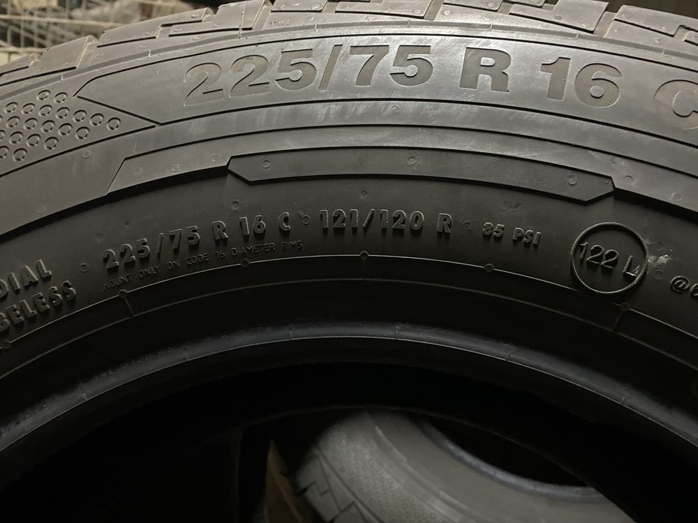 Continental contivan 225/75R16C