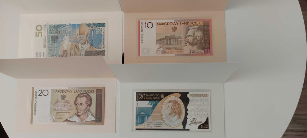 zestaw kolekcjonerskich banknotów
