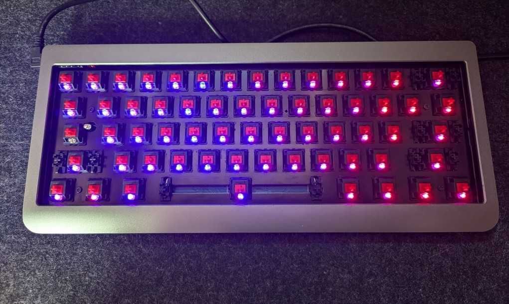 Klawiatura mechaniczna Ducky Mini - 61 klawisze - Cherry Mx Red